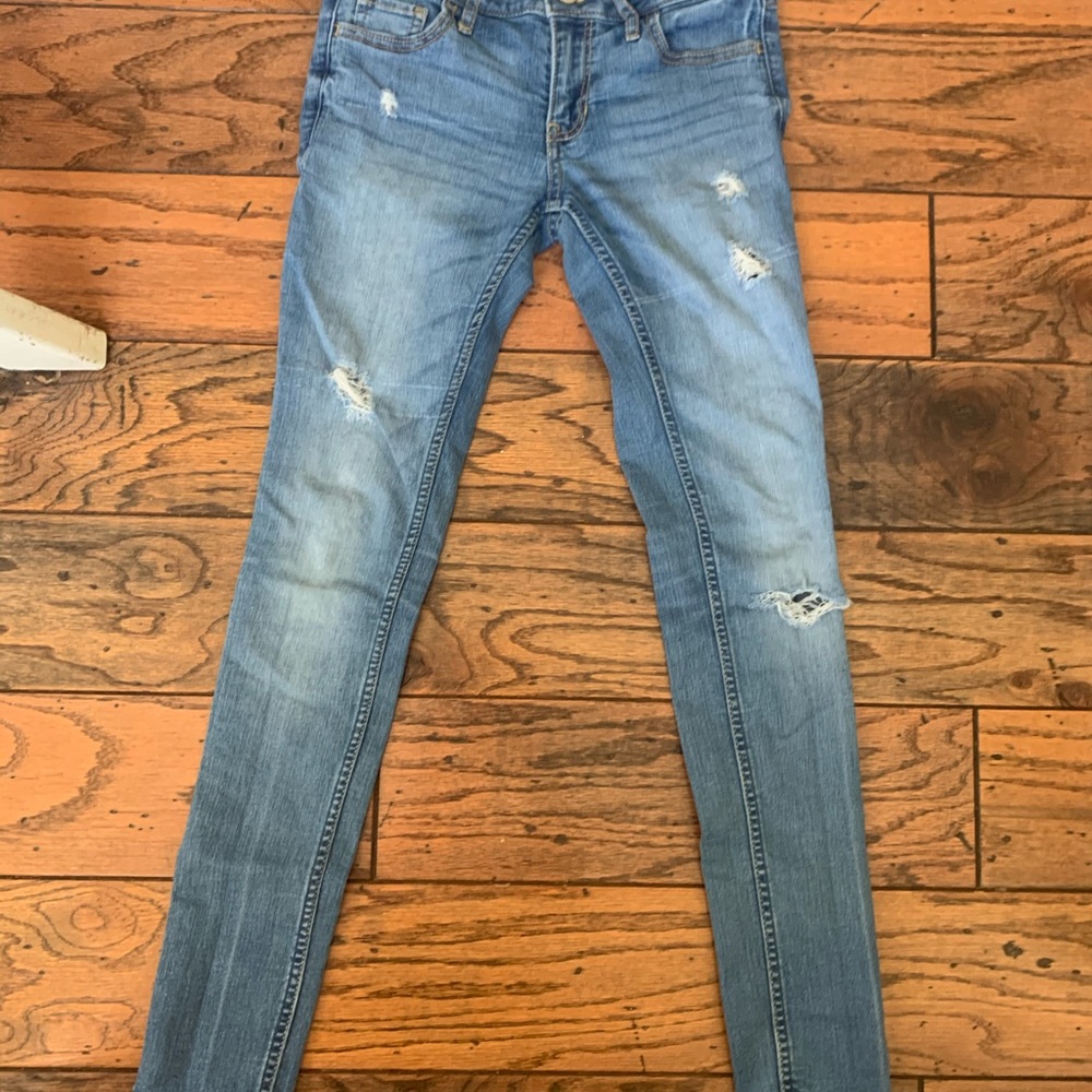 Women’s hollister jeans